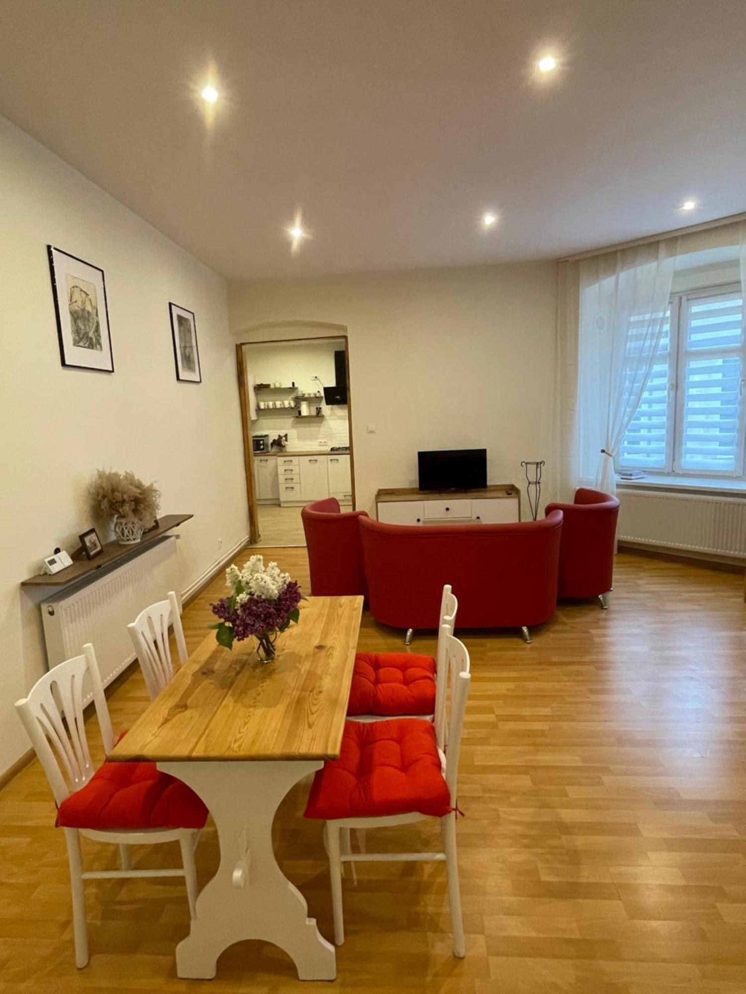 Apartamenty Przy Starym Miescie Częstochowa Esterno foto